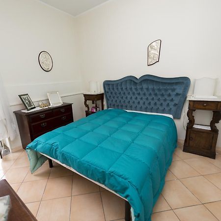 Pompei Deluxe Apartment Formia Bagian luar foto