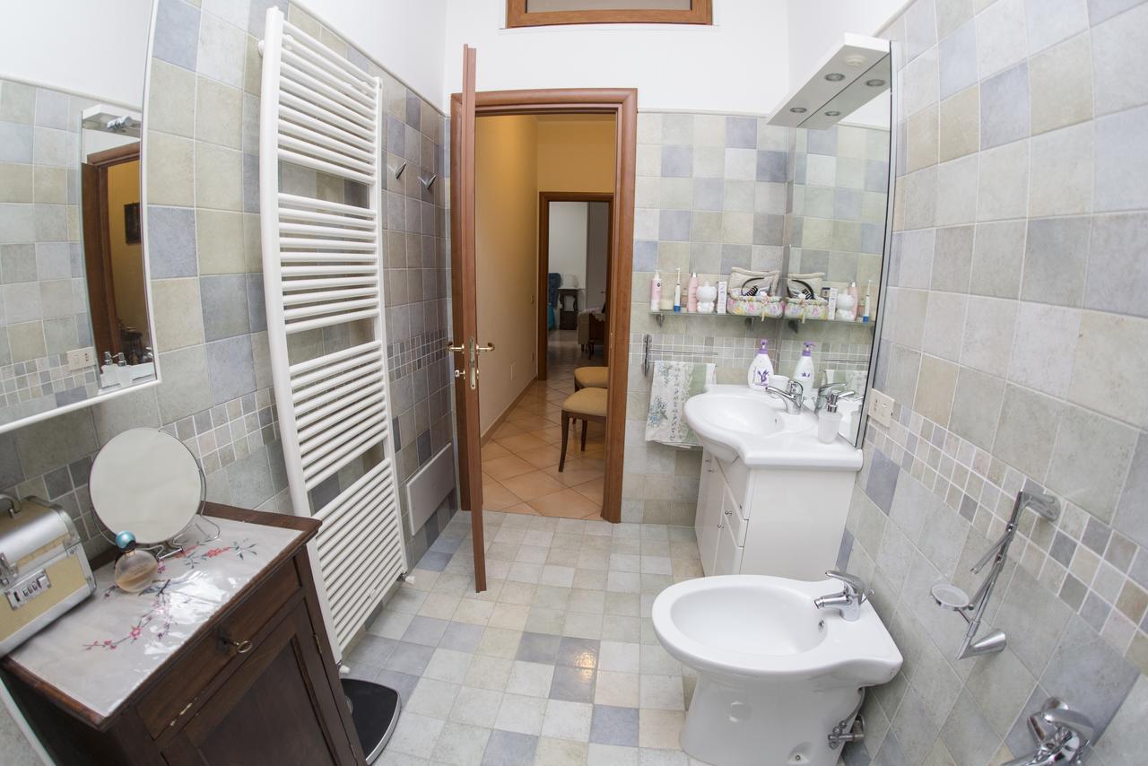 Pompei Deluxe Apartment Formia Bagian luar foto